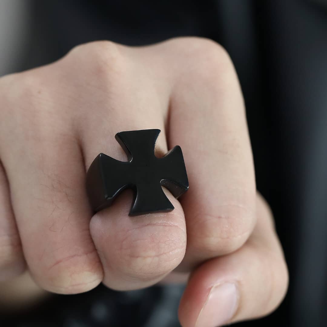 In Nomine Padris - Image 4